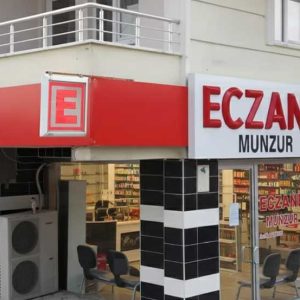 Çift Cepheli Eczane Tabelası