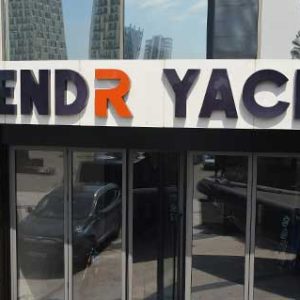 Tendr Yat Black White Tabela Kartal - İstanbul